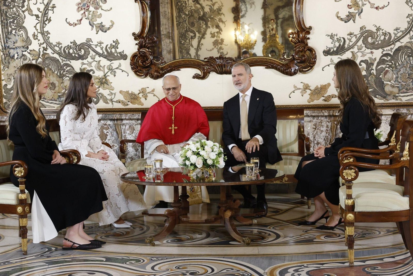 Recepción de la familia real al papa