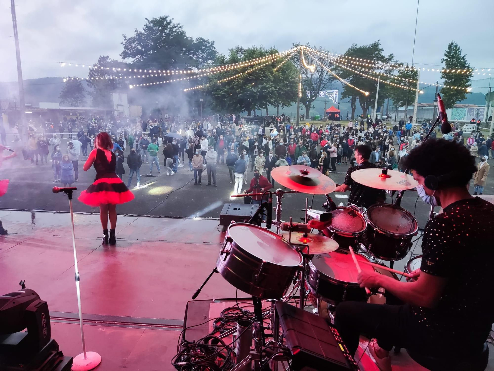 Tomiño vuelve a bailar en una verbena _ Vicente Alonso 28