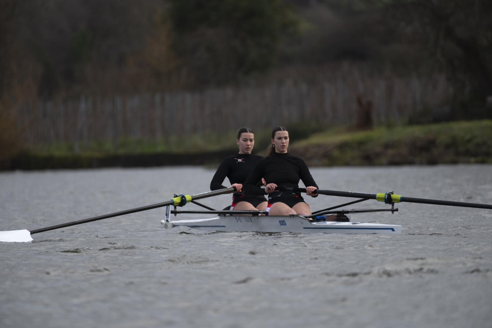 Galería | Castrelo de Miño disfruta con el Campeonato Gallego de Remo de larga distancia