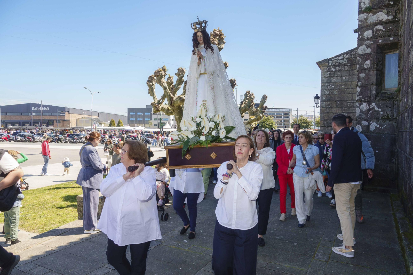 Galería | La Procesión del Encuentro de Bouzas despide la Semana Santa
