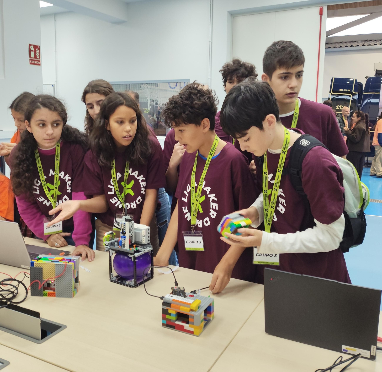 Salesianos se prepara para la liga de drones