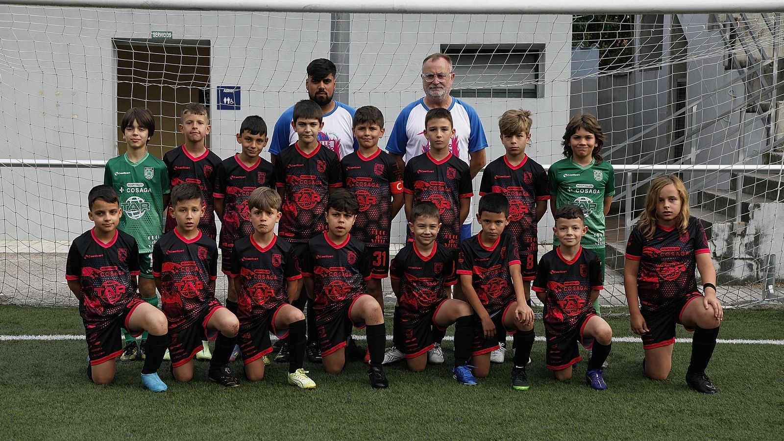 Galería | El fútbol benjamín se concentra en Barbadás
