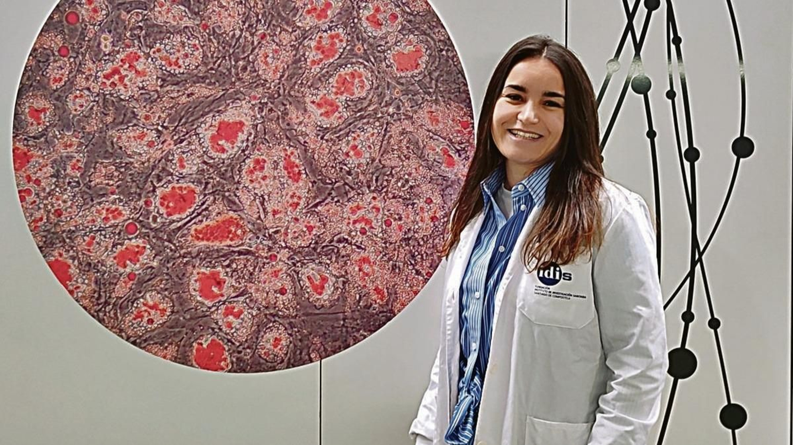 La ourensana Andrea González Izquierdo, en el Instituto de Investigación Sanitaria de Santiago (IDIS).