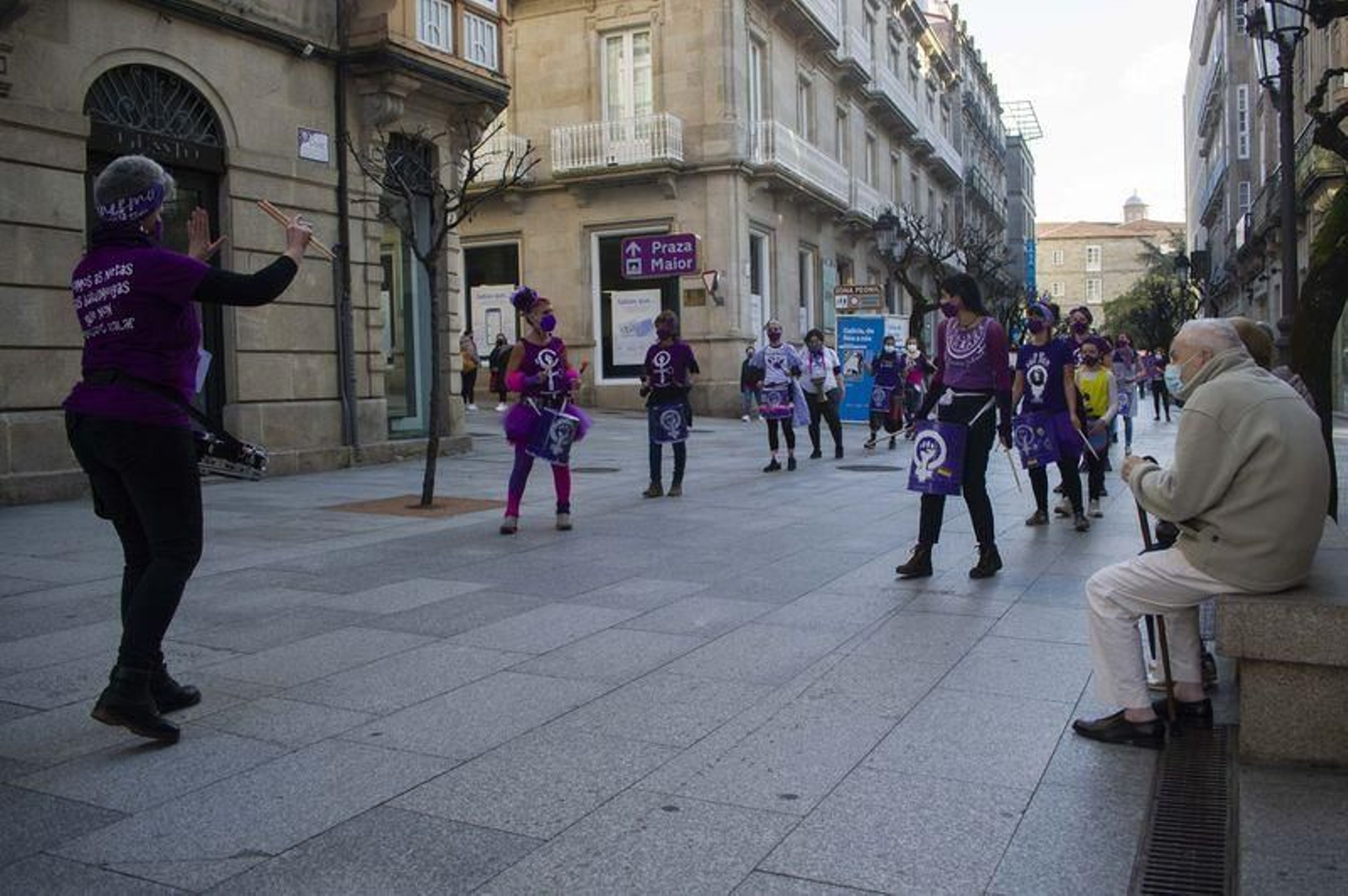 La manifestación del 8-0 recorre las calles de Ourense // FOTO: MARTIÑO PINAL