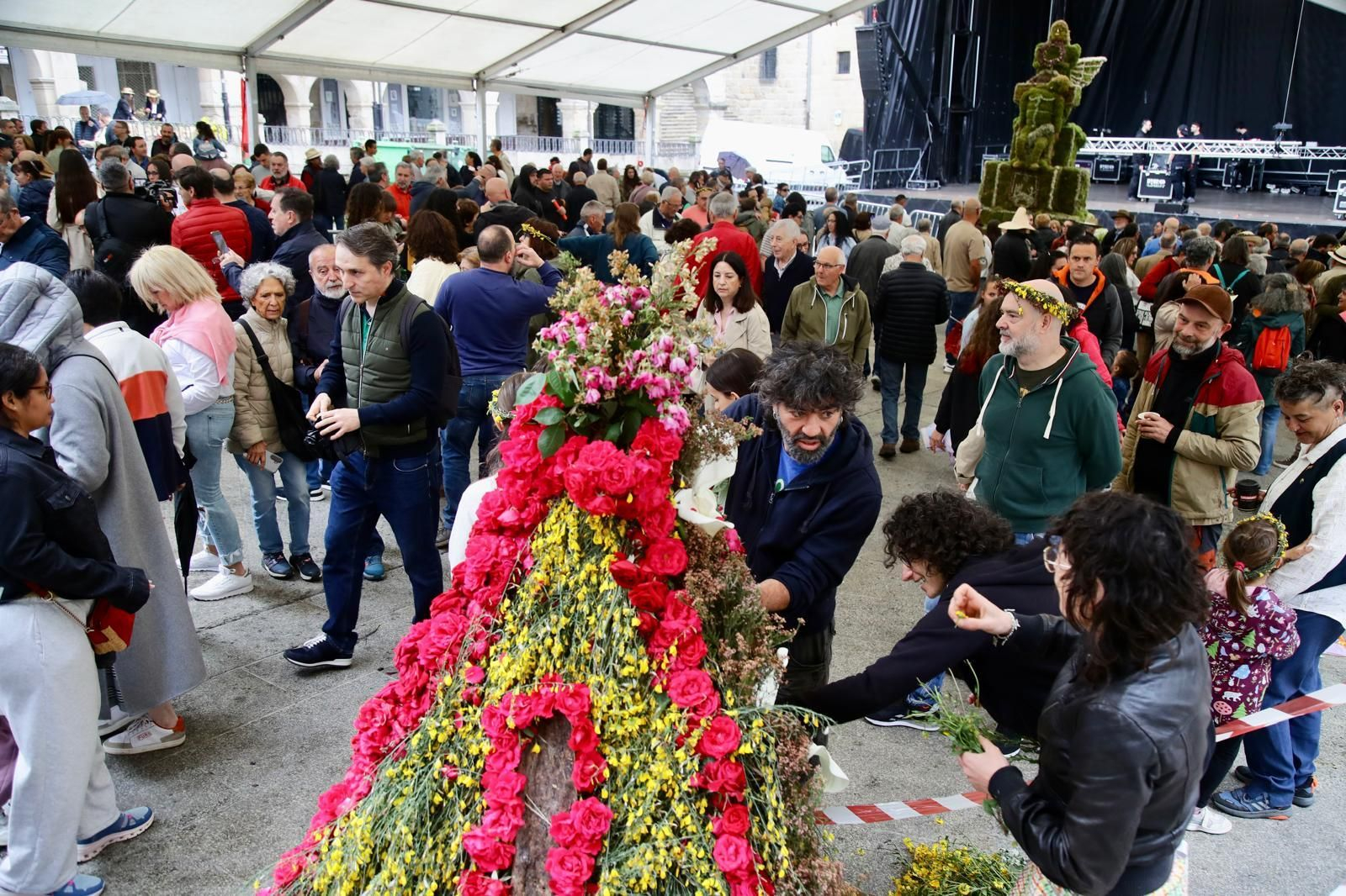 Galería | Estas son as coplas e os mellores maios de esta edición 2026 en Ourense, en fotos