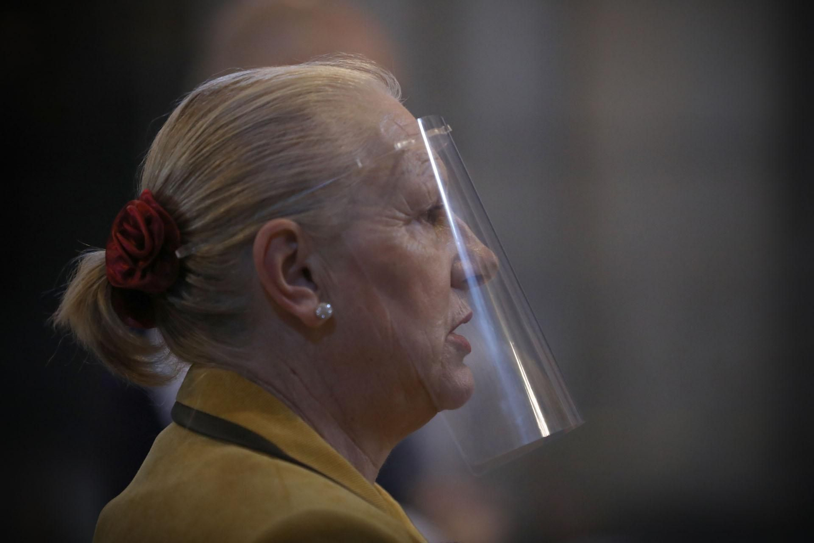 Los fieles regresan a la Catedral // FOTO: JOSÉ PAZ