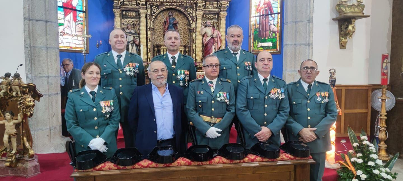 Guardia Civil de A Gudiña durante la misa.