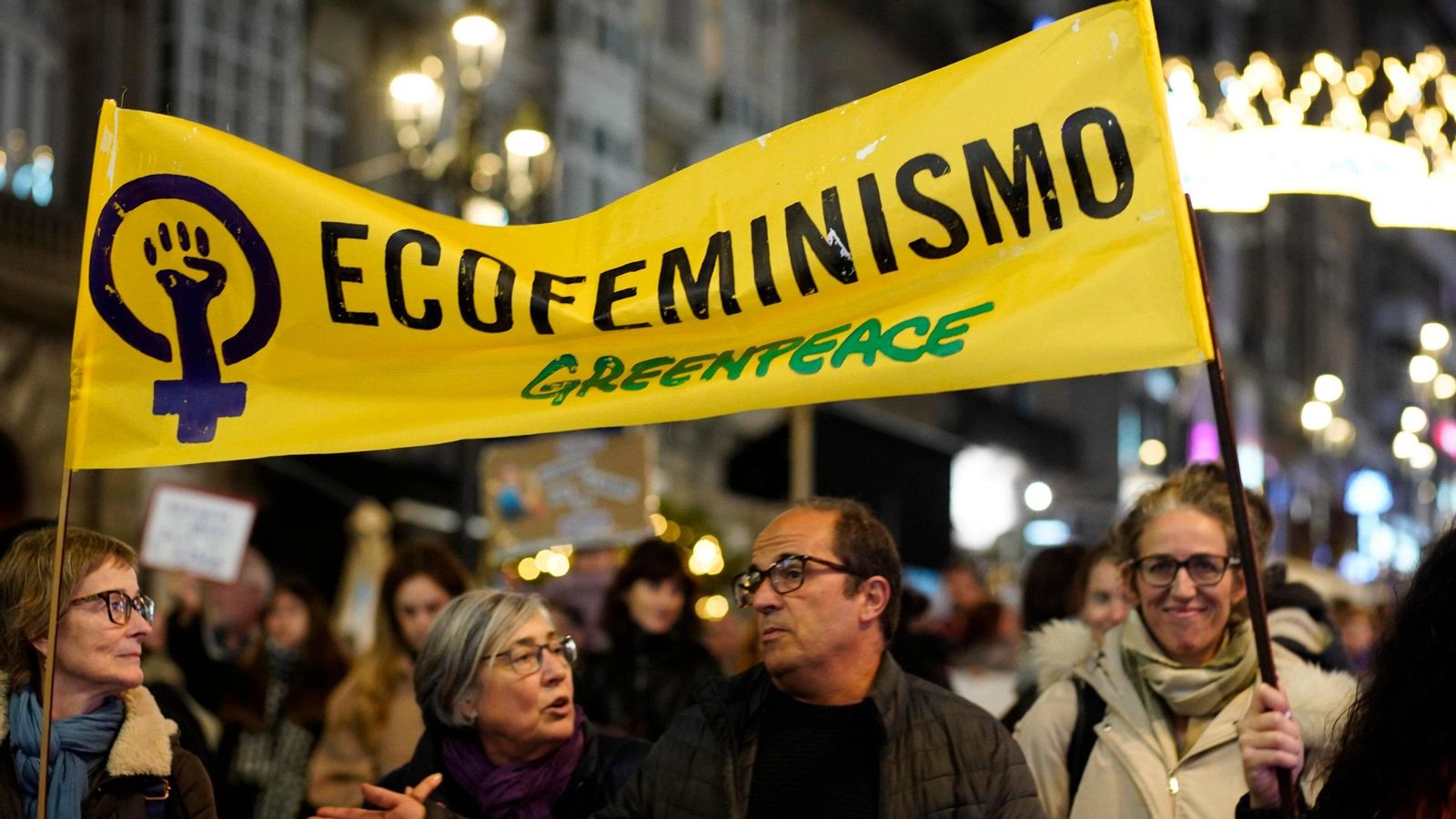 Galería | Vigo se une contra la violencia de género en el 25N