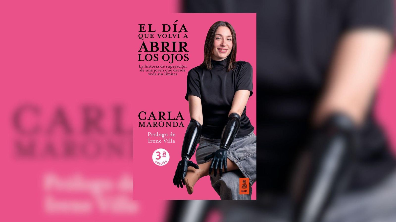 Carla Maronda en la portada de su libro.