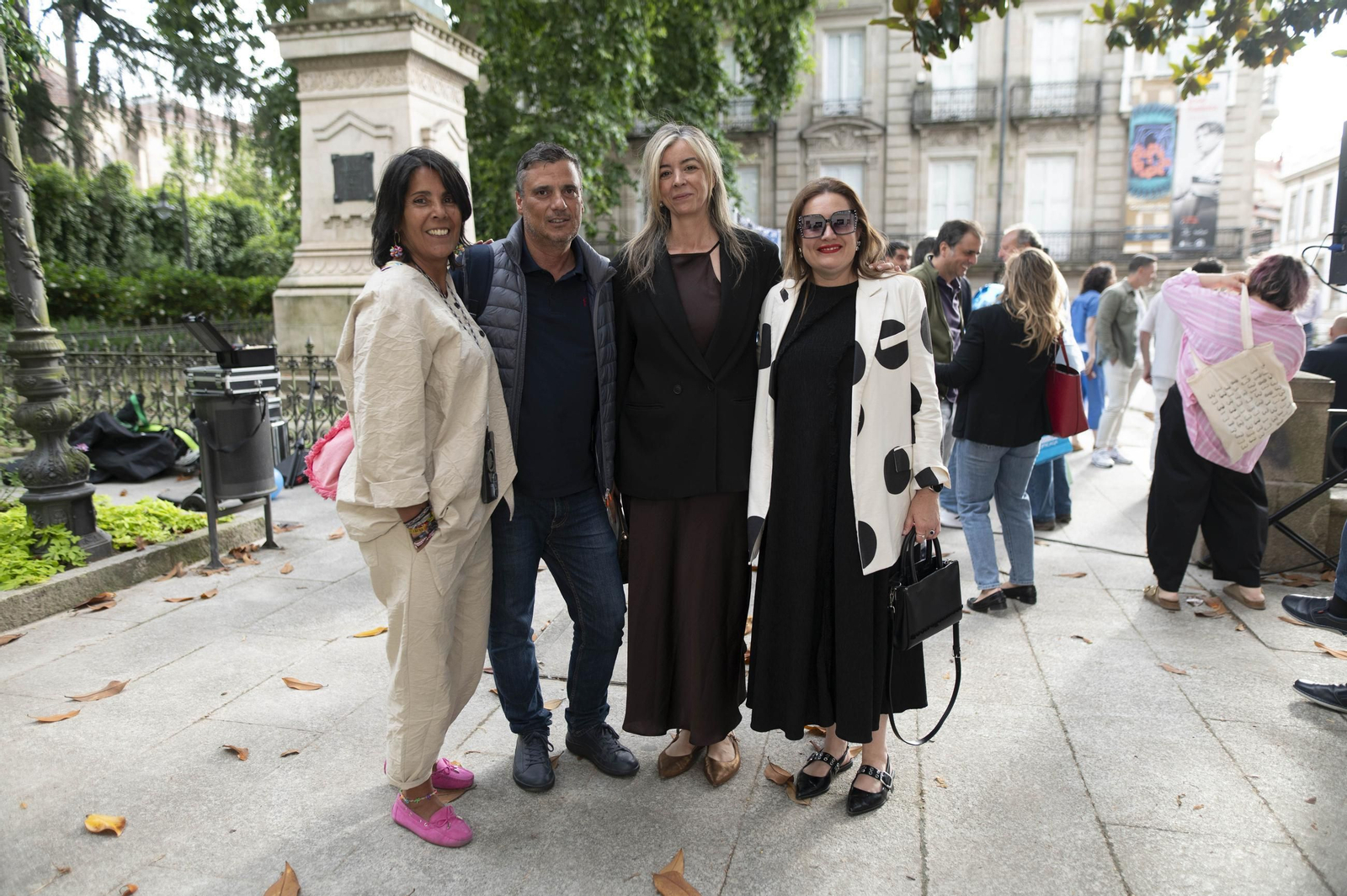 Galería | Ourense sale de compras nocturnas en la Shopping Night