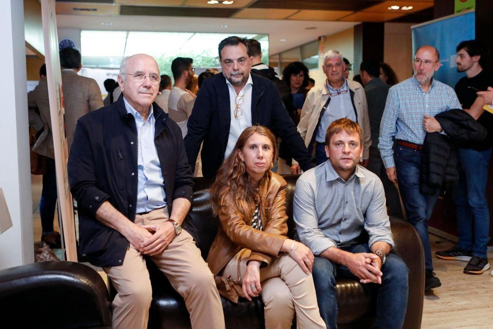Luis Cruces (izquierda), Jorge Sobrino (de pie), Mónica Mayo y Jaime Fandiño.