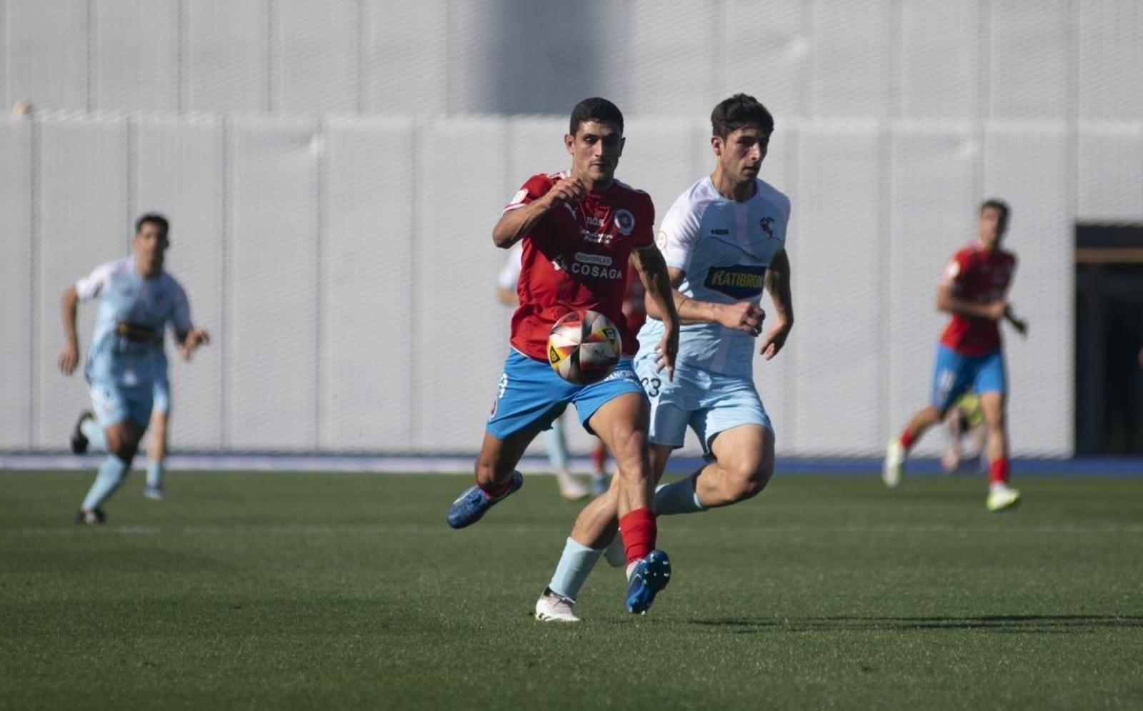 Antón Guisande, ante el Arosa (FOTO: XESÚS FARIÑAS).