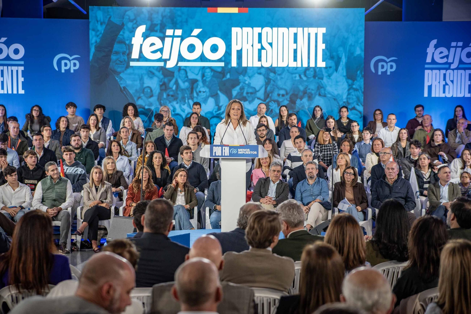 Galería | Feijóo hace parada en Vigo con la precampaña electoral del 29-N