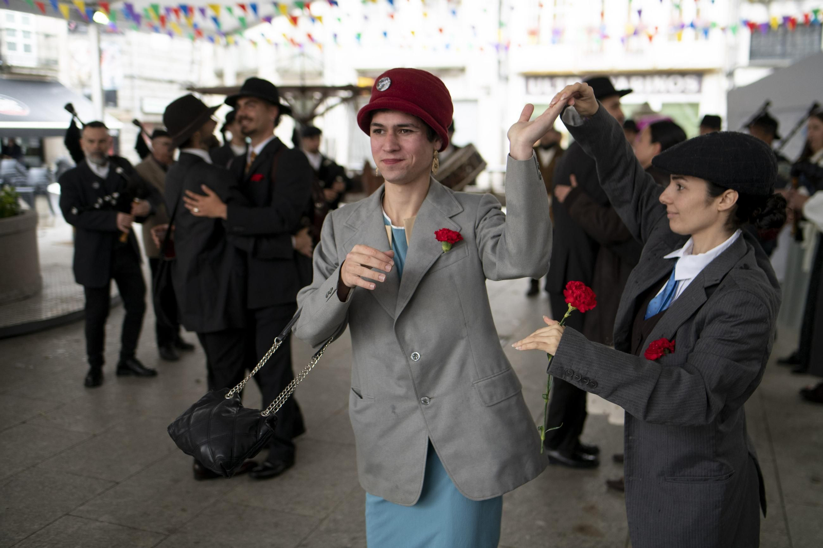 Galería | Xinzo de Limia viaja 50 años al pasado y celebra la 5ª Feira da Mozas