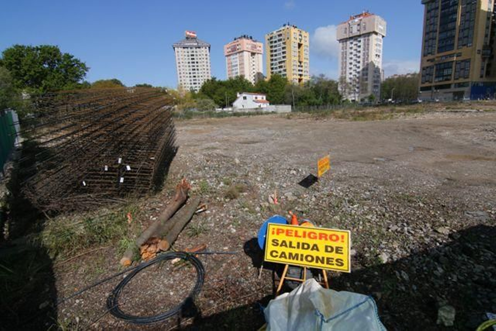 Comienzan las obras del Mercadona // JV Landín