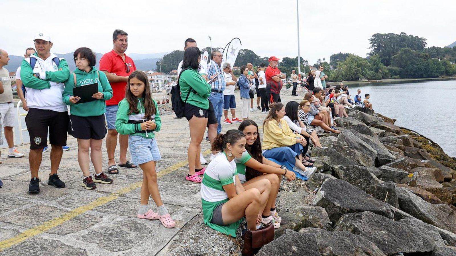 Redondela es mar de traineras, con una afición creciente.