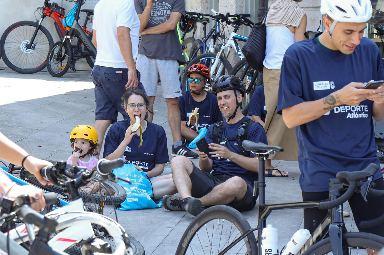 Galería | El ciclismo toma Vigo con la primera edición del Día de la Bici de Atlántico