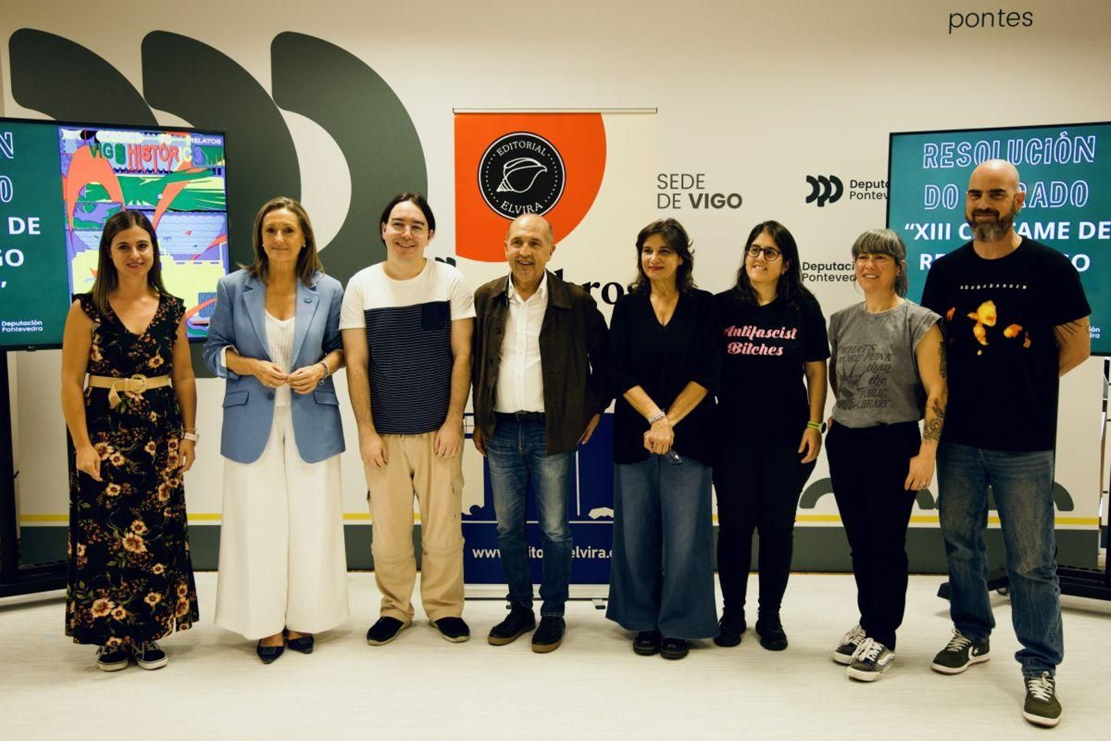 Premiados y organizadores, ayer en la sede de la Diputación con Luisa Sánchez (Diputación) y Xabier Romero (Elvira)