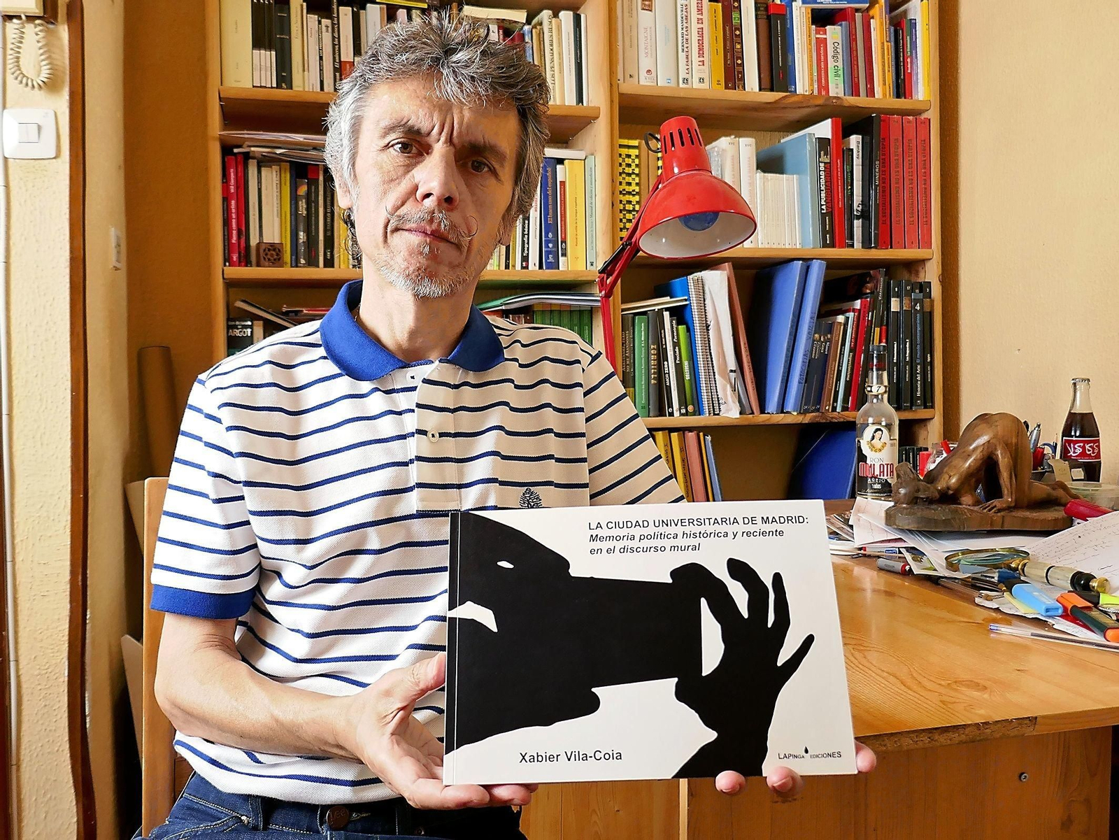 Xabier Vila-Coia recoge en su nombre la parroquia donde nació.