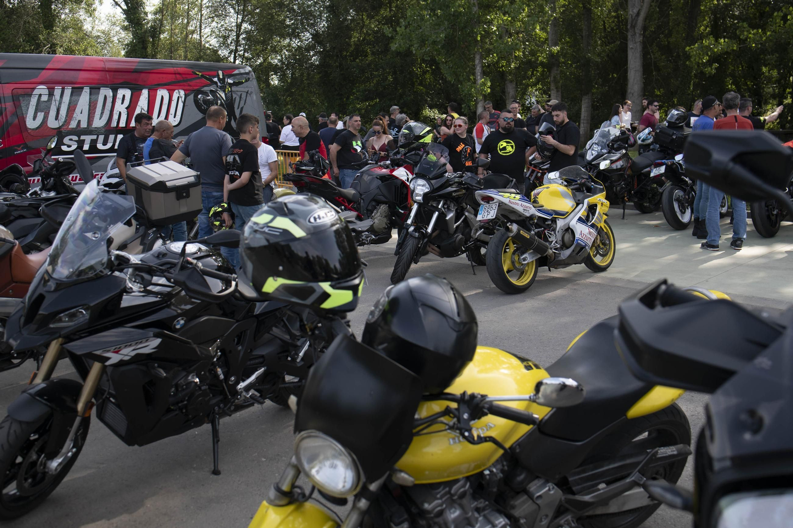 Galería | Las motos vuelven a recorrer Verín en una nueva concentración motera, en fotos