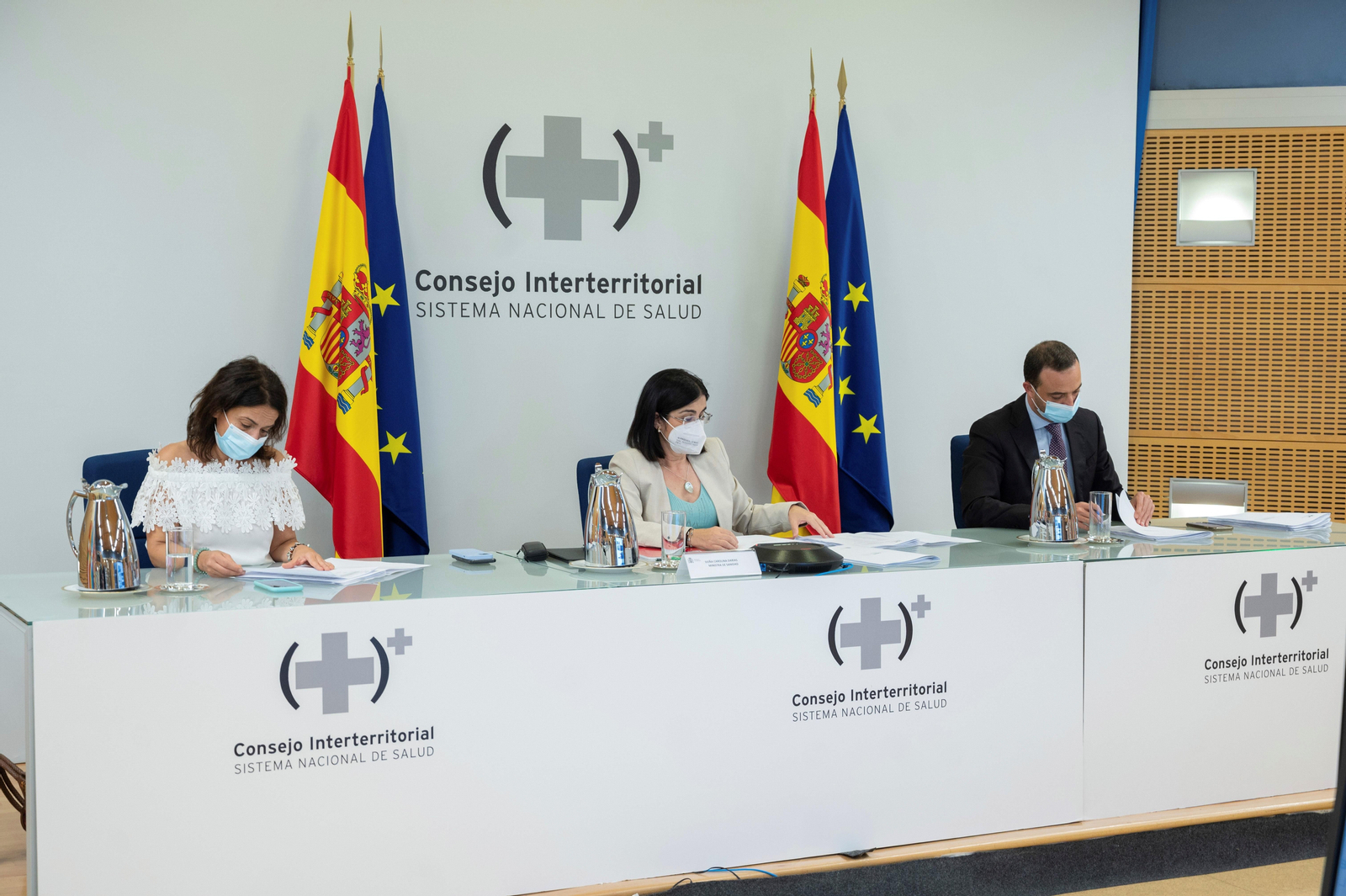 La ministra de Sanidad, Carolina Darias (c), durante la reunión del Consejo Interterritorial del Sistema Nacional de Salud. EFE