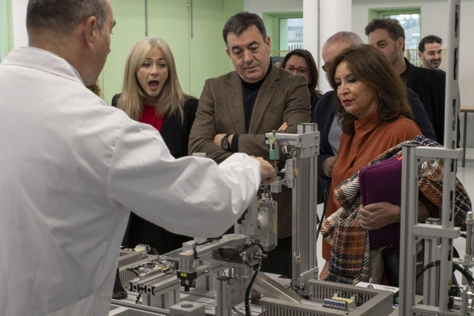 Del Pozo, sorprendida (á esquerda), e Rodríguez (centro).