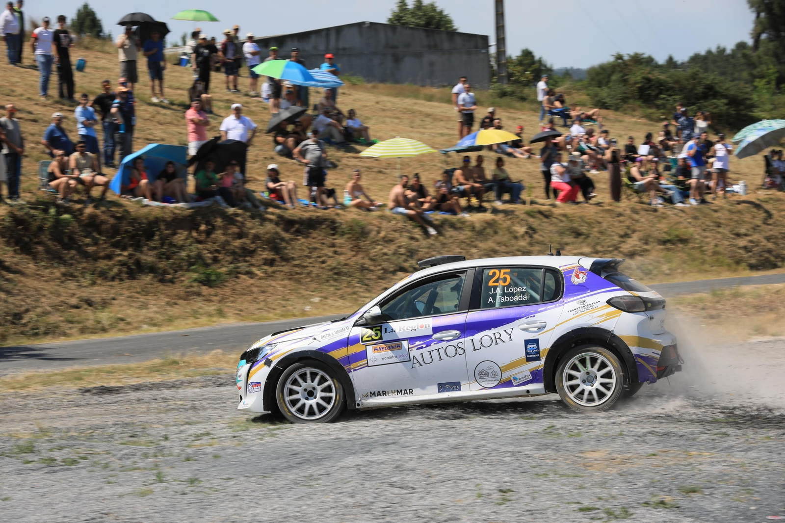 Galería | El público disfruta del Rally de Ourense en el tramo Cartelle-Toén, en fotos