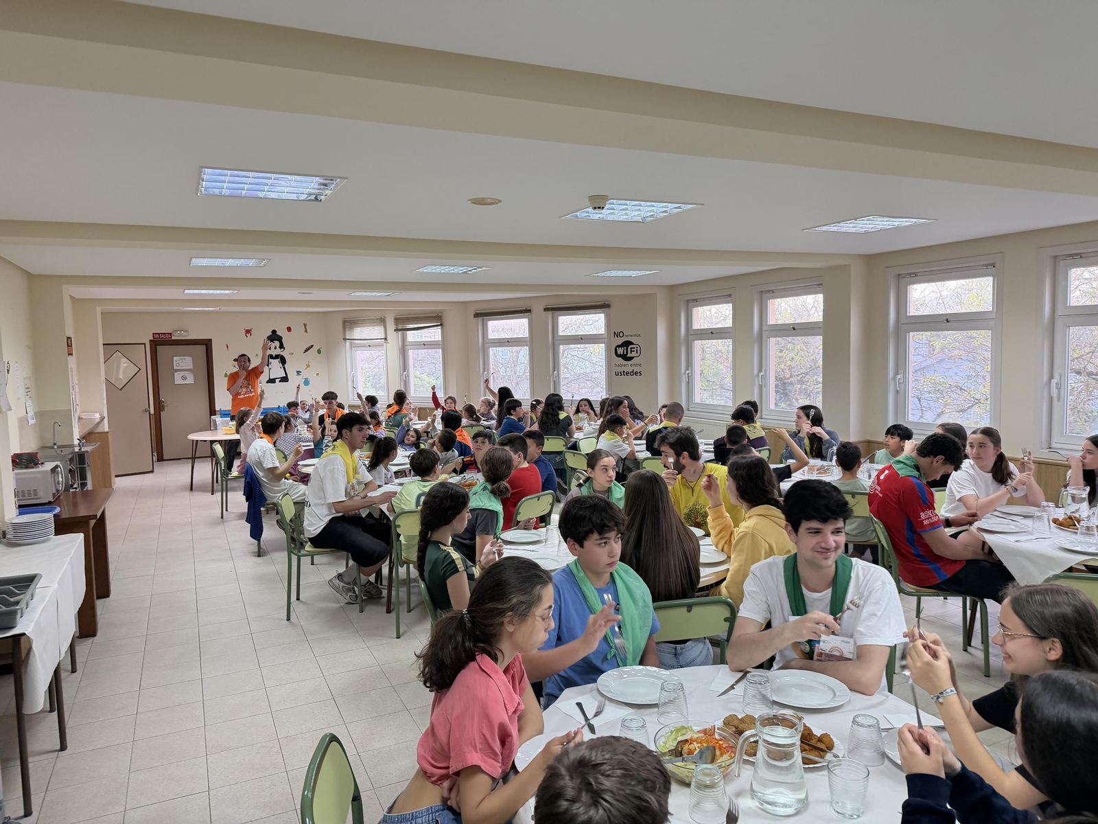 No comedor do albergue