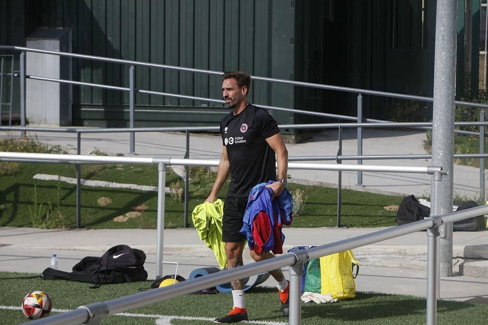 Borja, con parte del material.