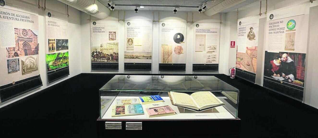 Más de treinta paneles conforman la exposición “Invento mundi” desde ayer en el Museo do Mar