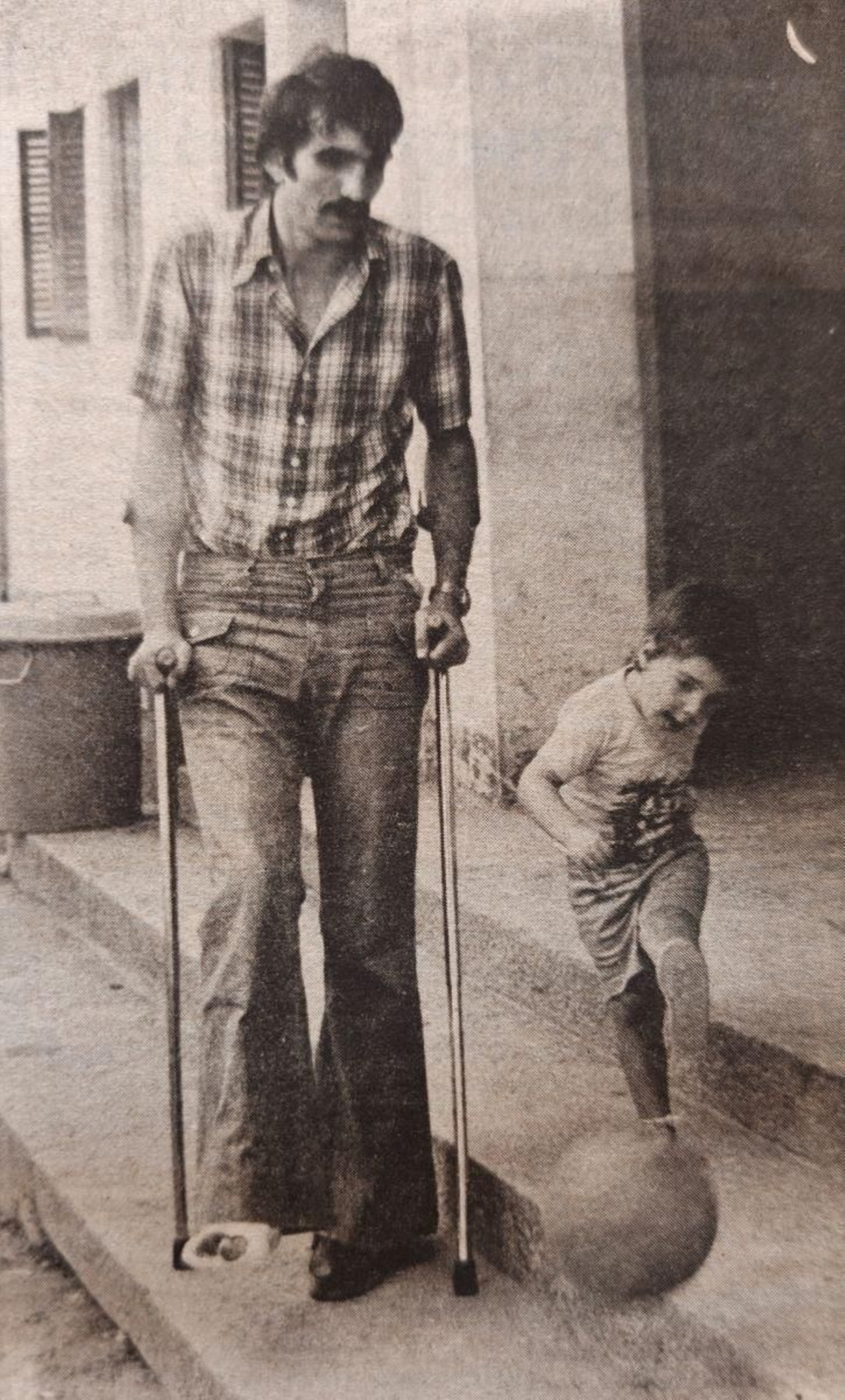Casimiro junto a su hijo Juan María.