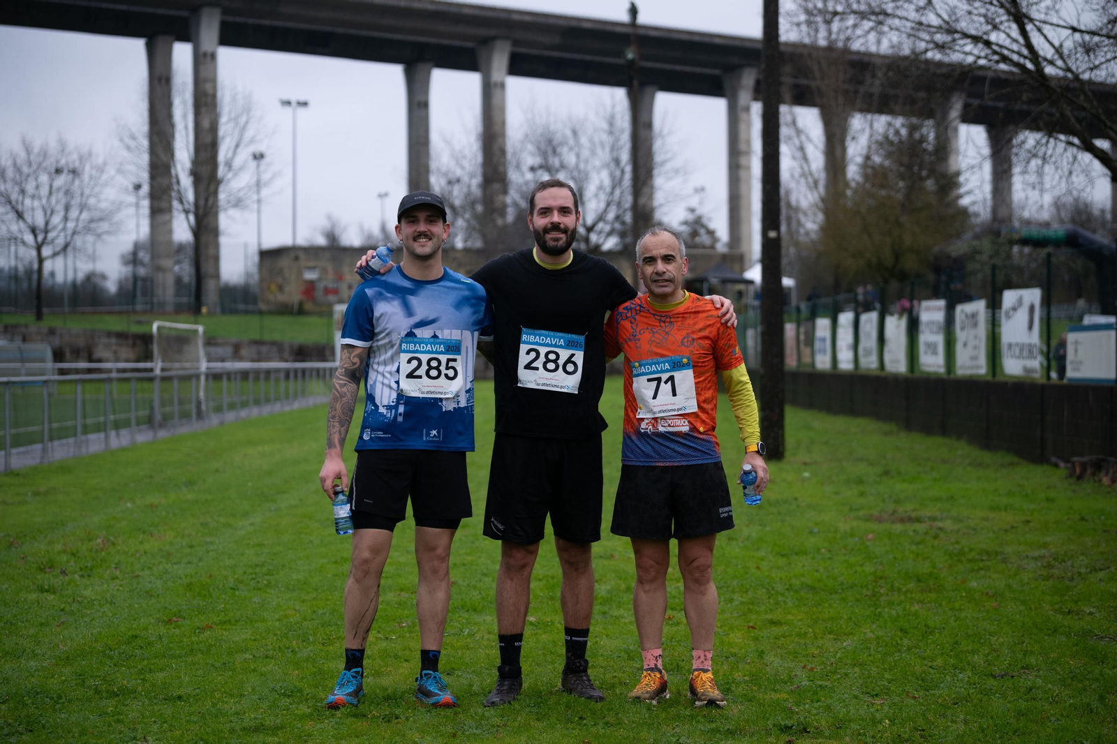 Galería | El Cross gallego disfruta en Ribadavia