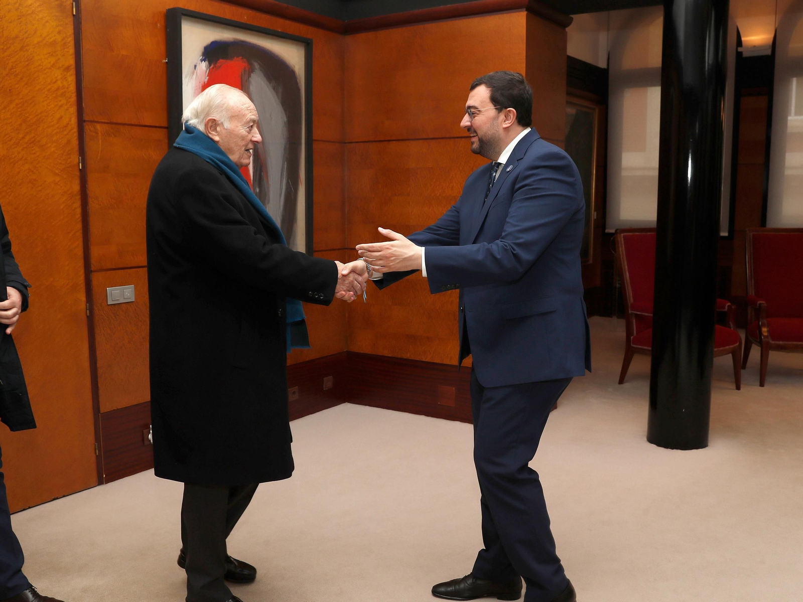 Barbón recibe al presidente de la Sociedad