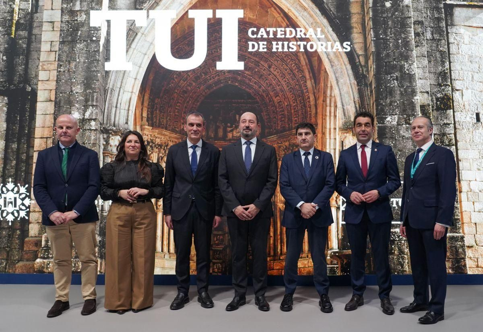 El alcalde de Tui, el director de TurGalicia y el presidente de la Diputación, ayer en Madrid.