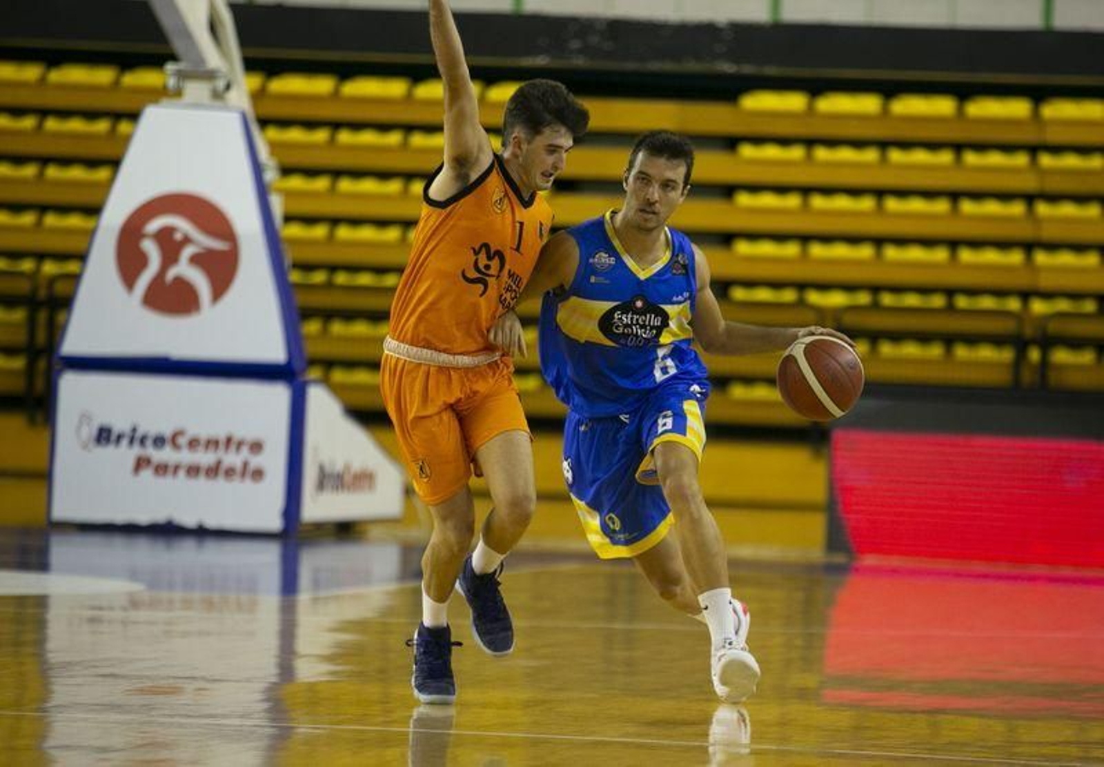 Ourense. 09/10/2021. Partido de Leb Plata entre el Cob y el Melilla.
Foto: Xesús Fariñas