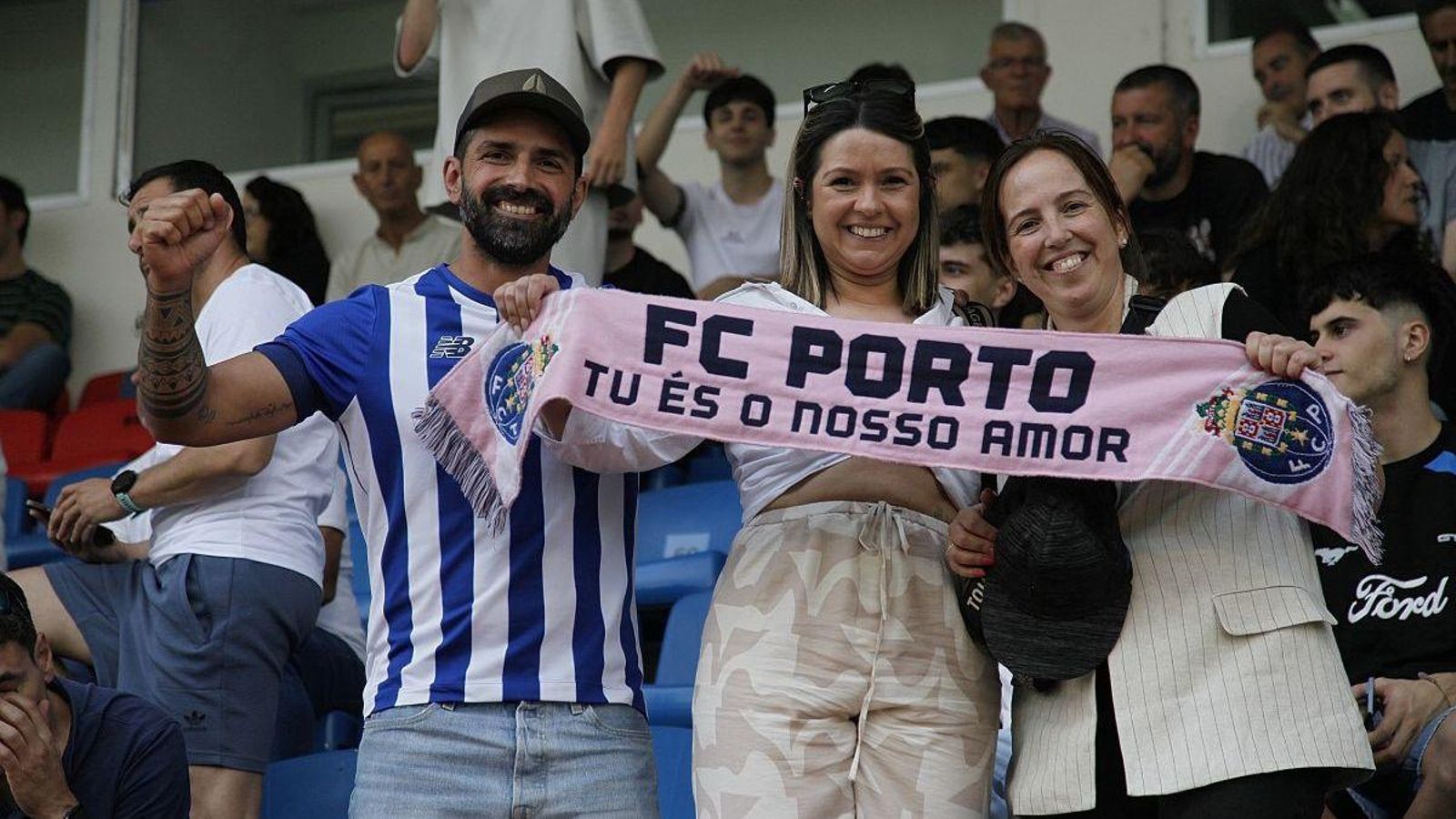 Los aficionados portistas también estuvieron presentes en O Couto.