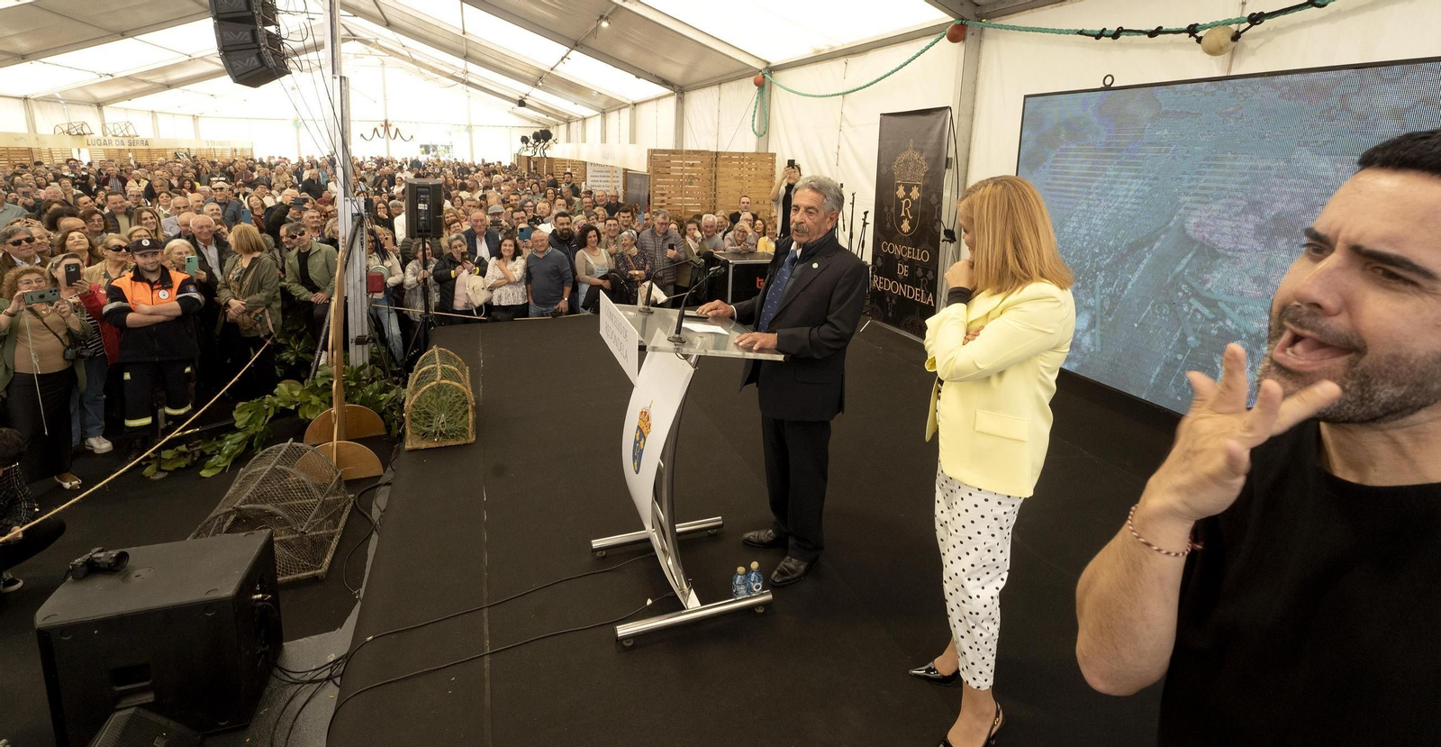 Galería | Un domingo en Redondela entre choco y Revilla