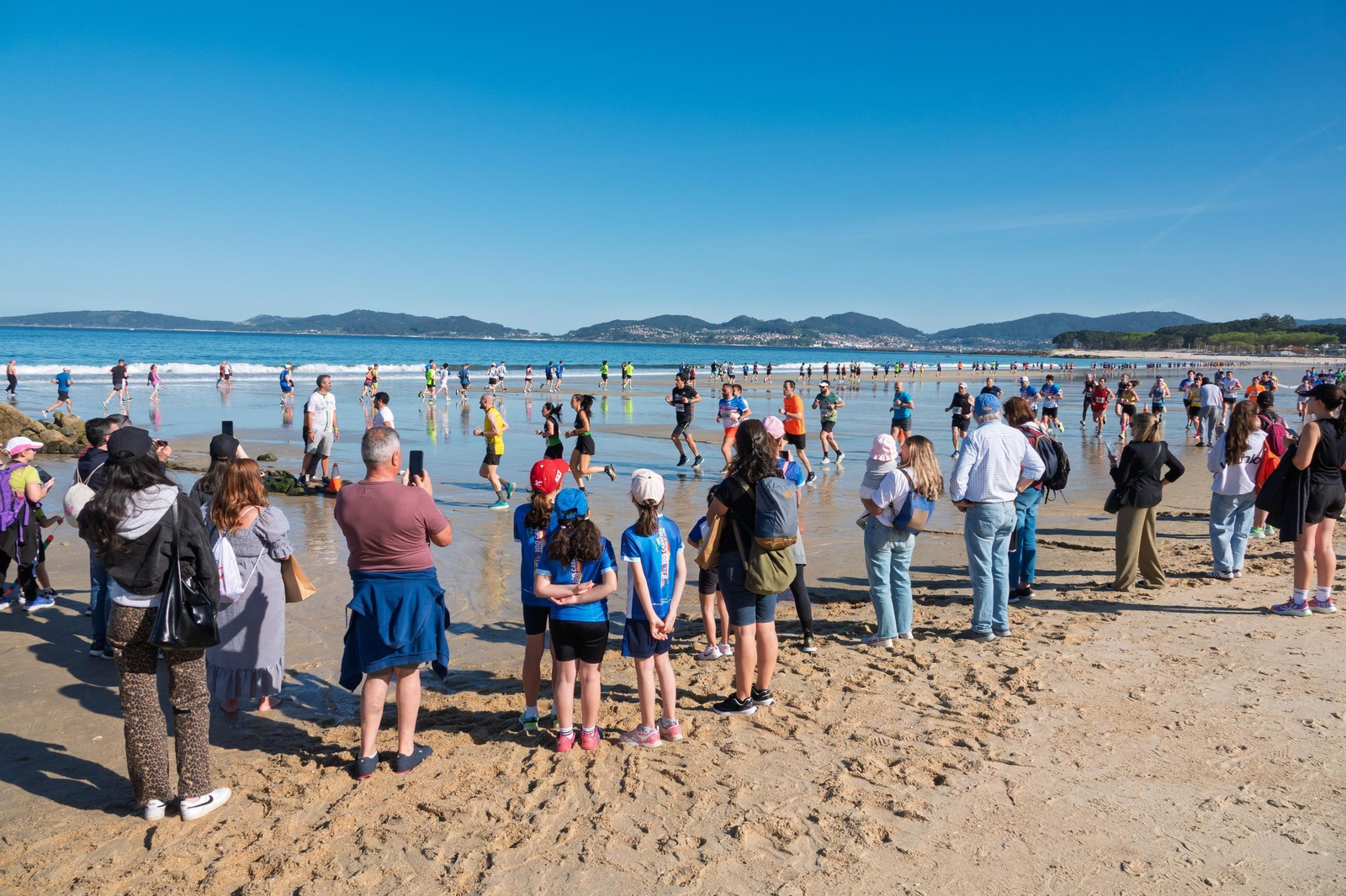 Galería | Más de un millar de participantes en la RunRun Vigo de Samil