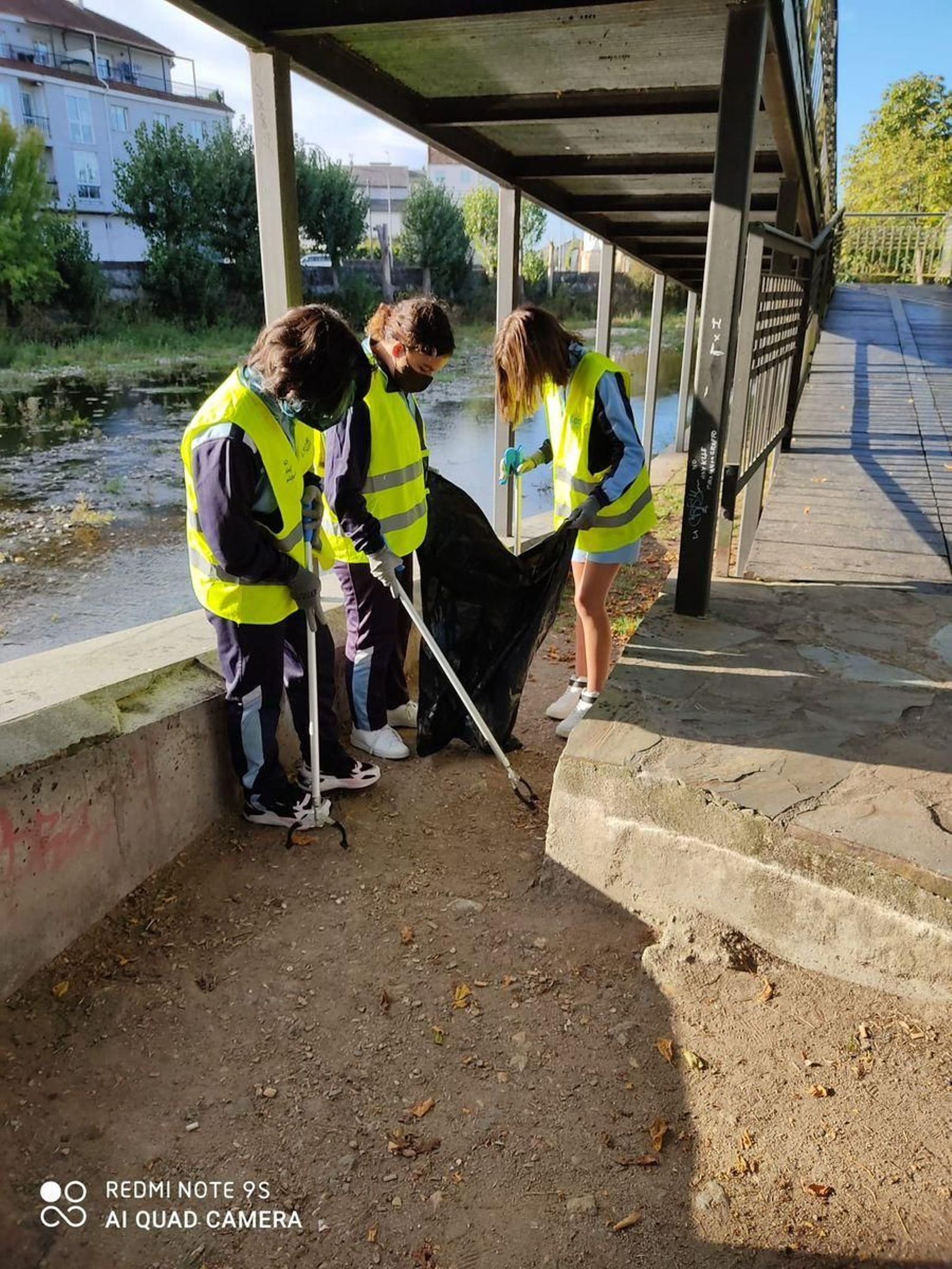 O alumnado de segundo de ESO non dubidou en percorrer tódolos recunchos.