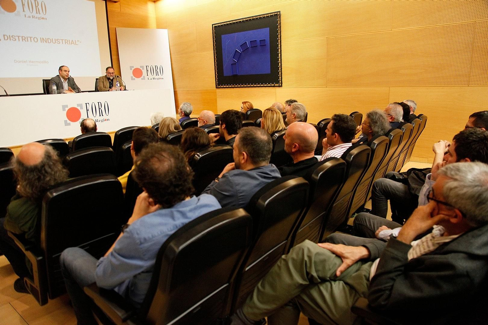 Público asistente al foro.