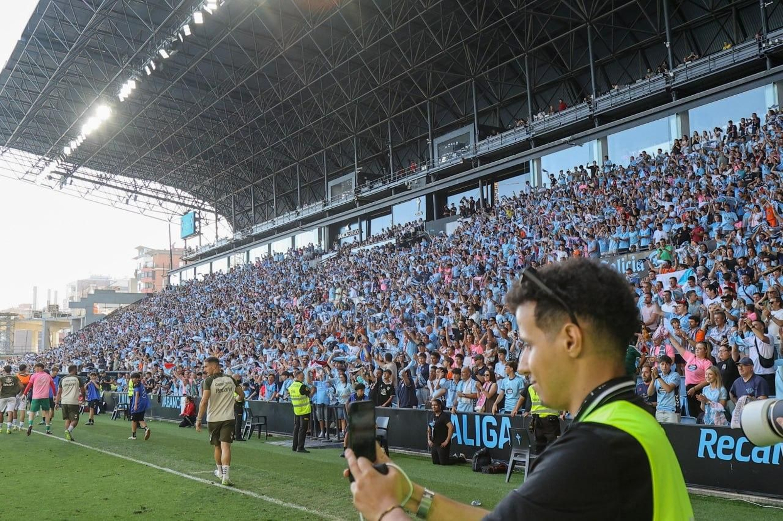 Galería | El Celta Fortuna golea a la Ponferradina y sube a Segunda División