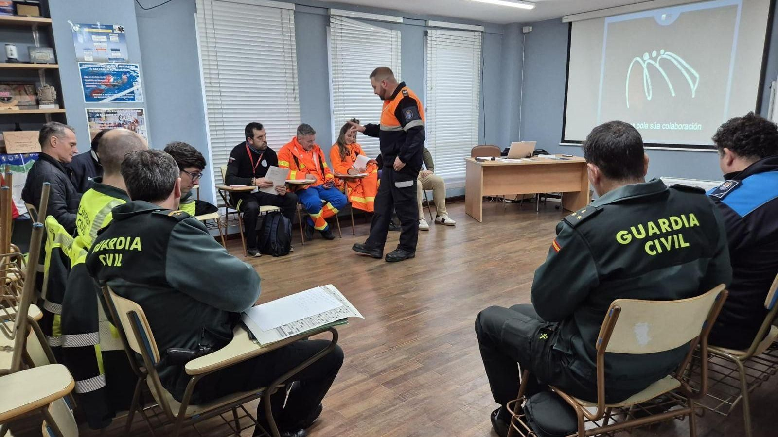 Reunión de coordinación do Entroido na base de Protección Civil de Verín.