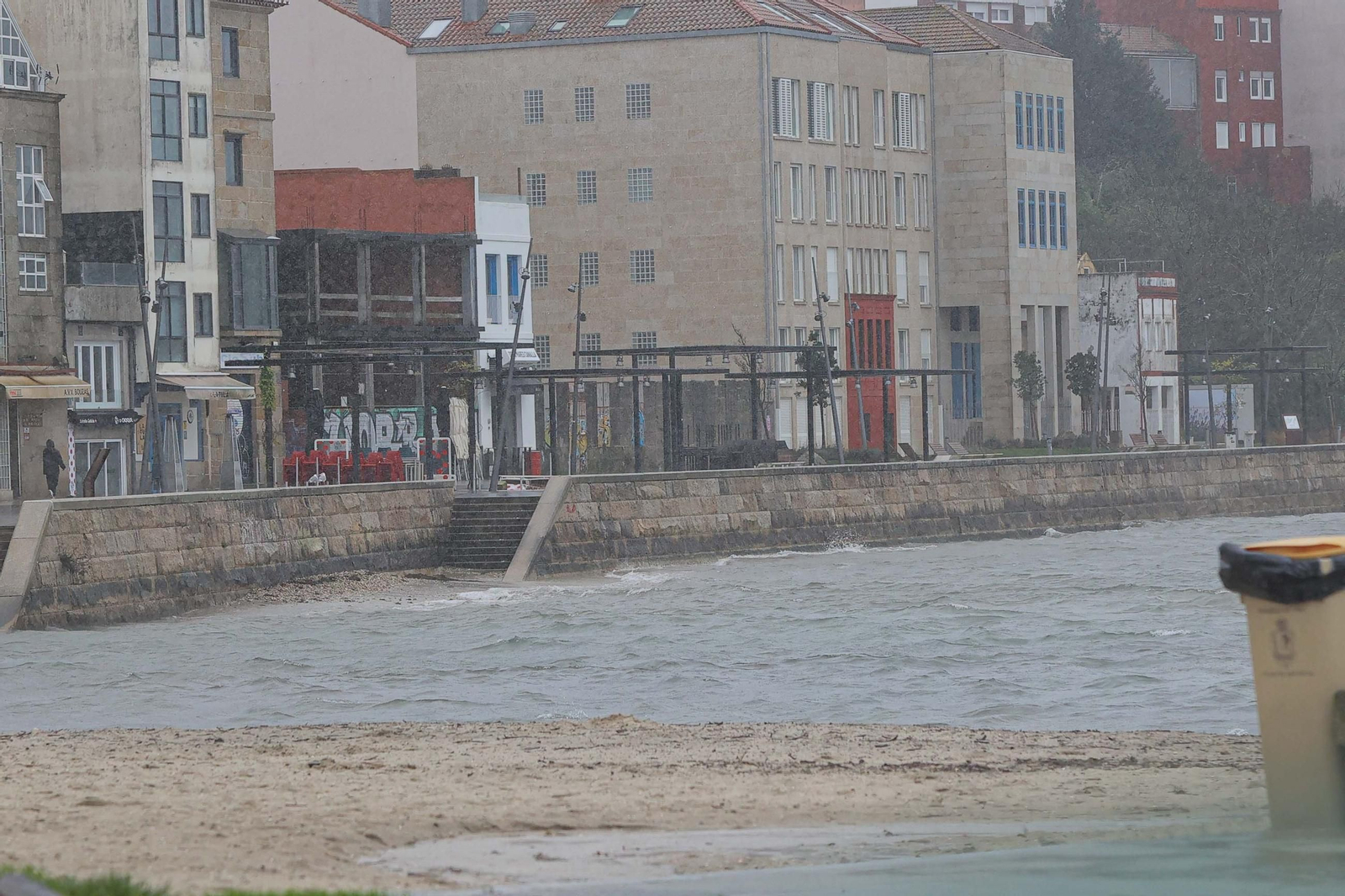 GALERÍA | Los estragos de la borrasca Herminia en Vigo