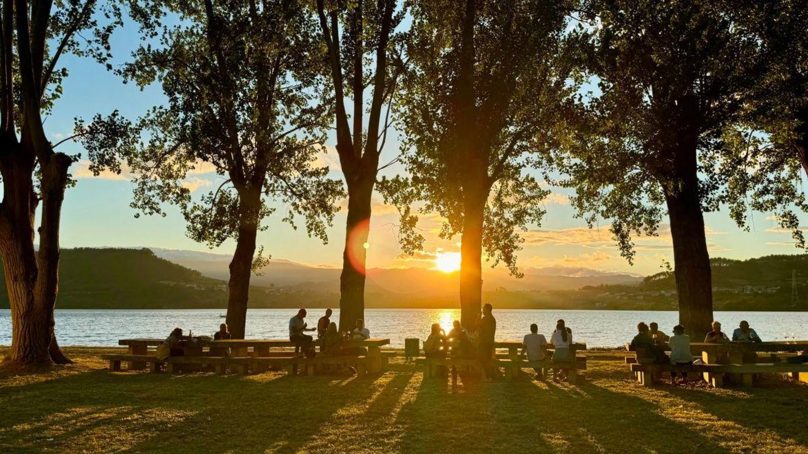Puesta de sol en Castrelo de Miño.