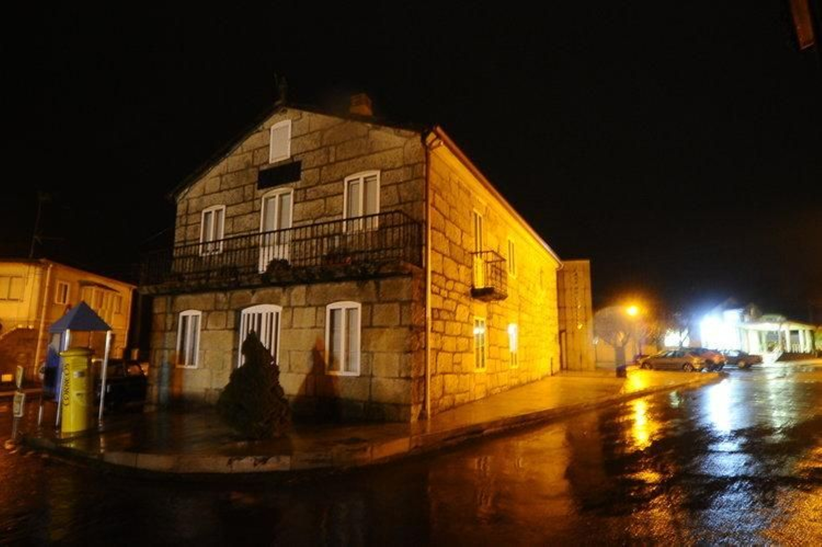 Los recibos cobrados indebidamente computan el gasto del alumbrado público del Concello (MARTIÑO PINAL)