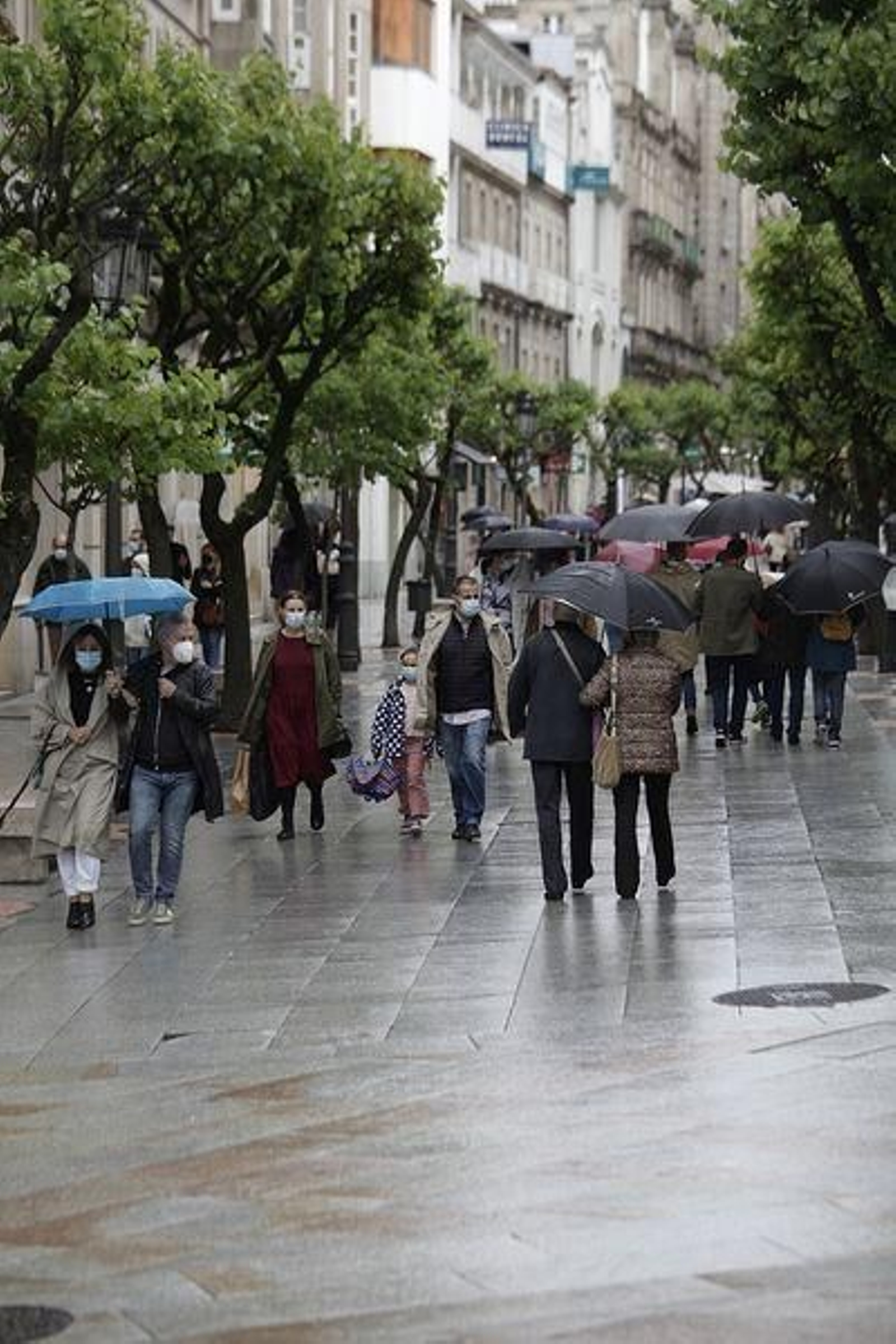 Puente pasado por agua en Ourense // FOTO: MIGUEL ÁNGEL