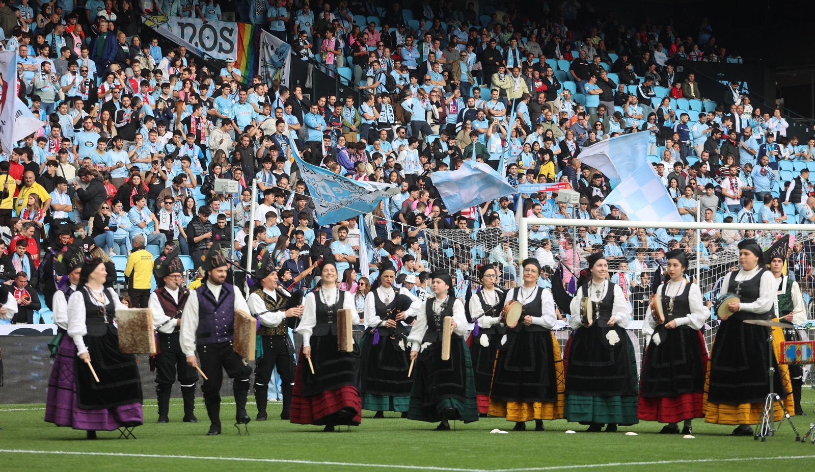 Galería | El Celta cae en casa ante el Levante