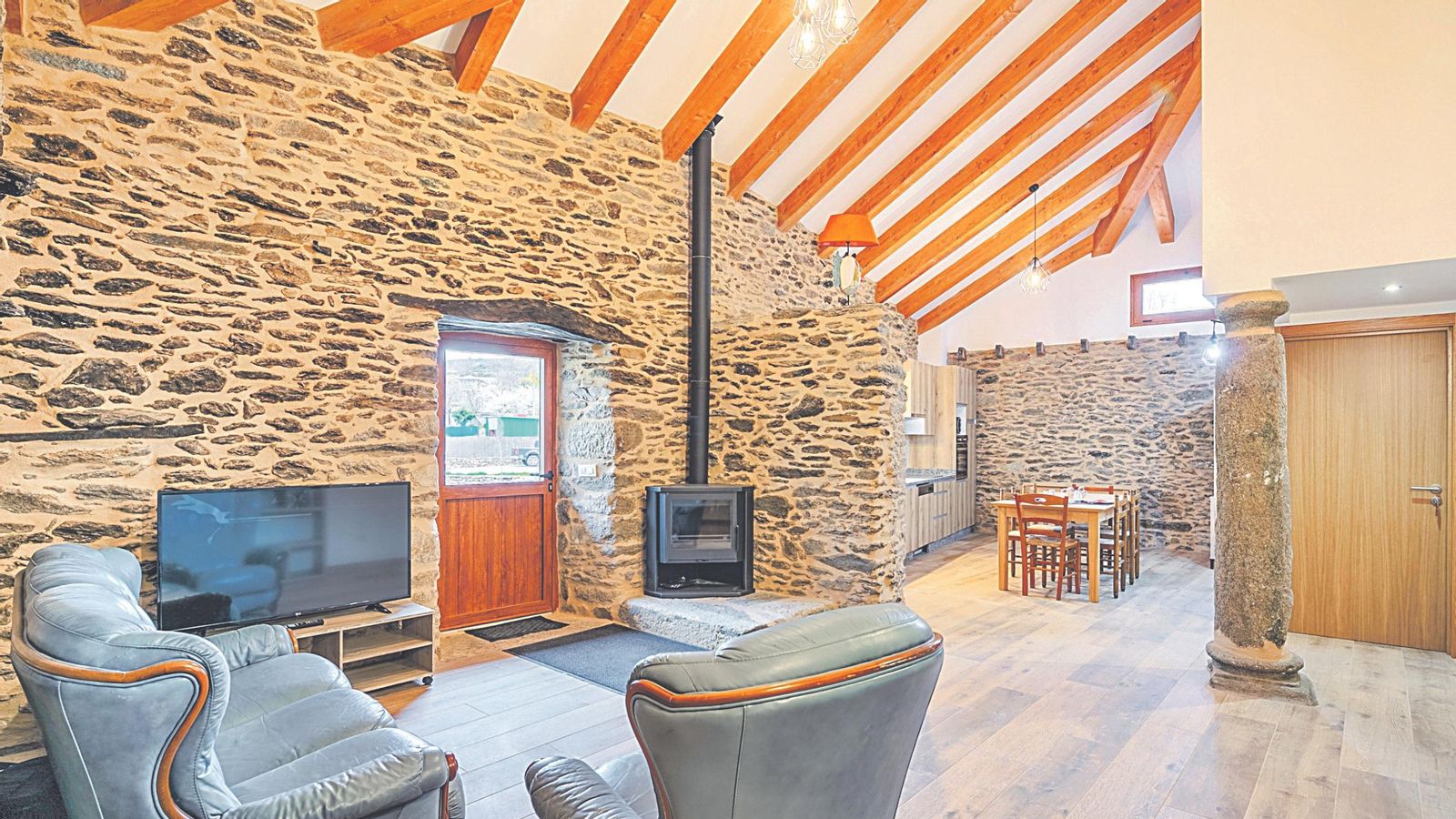 Interior del Hotel Rural O Trancallo, situado en Mourisca. (CRISTINA CLAVERÍA)