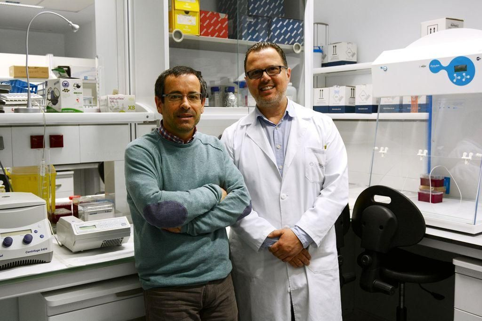 Antonio Salas y Federico Martinón, impulsores del estudio sobre los "supercontagiadores" de covid-19.