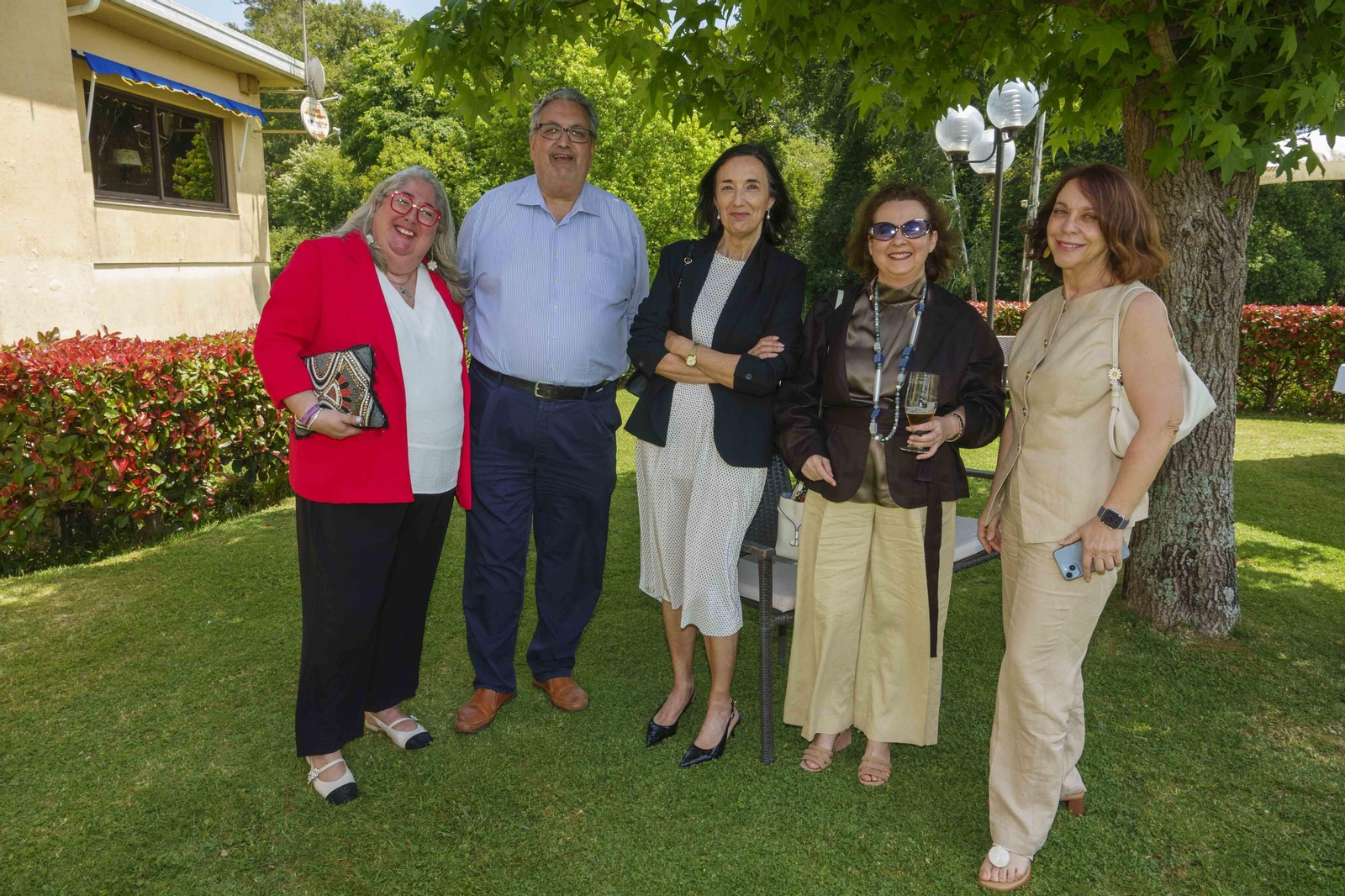 Galería | Emotiva despedida en Vigo al exjuez decano Germán Serrano